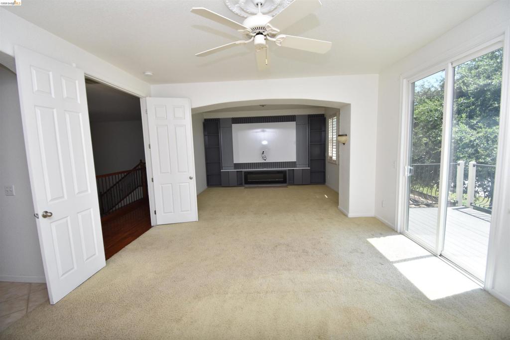 5548 Cortina Ln Property Photo 20