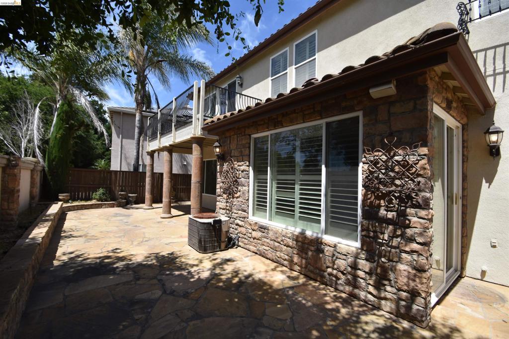 5548 Cortina Ln Property Photo 37