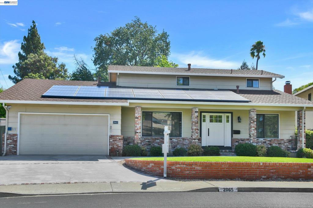 2065 Gill Port Ln Property Photo 1