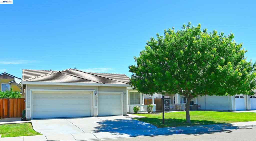2245 Sabrina Way Property Photo 1