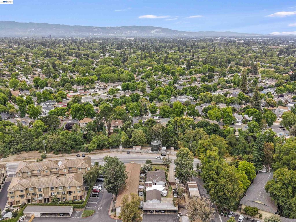 1966 Almaden Rd Property Photo 27