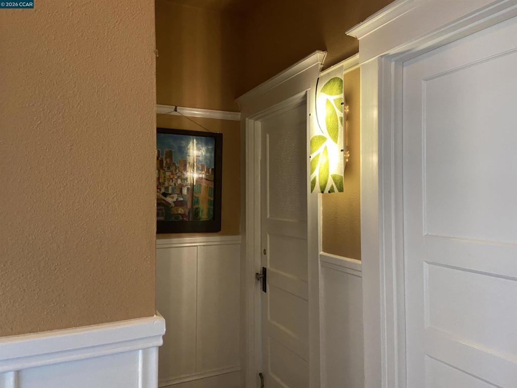 1630 1634 Hyde St Property Photo 9