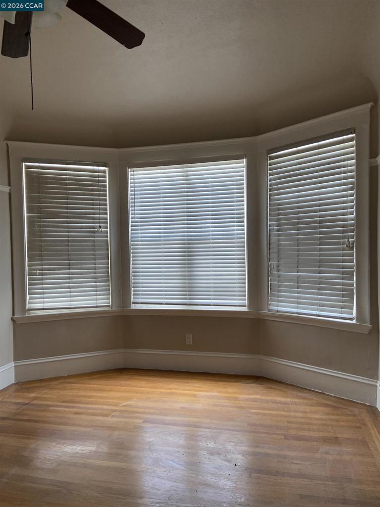 1630 1634 Hyde St Property Photo 15
