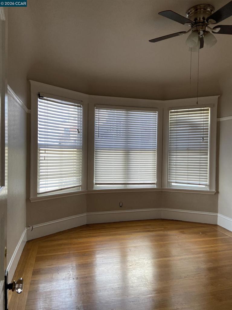 1630 1634 Hyde St Property Photo 18