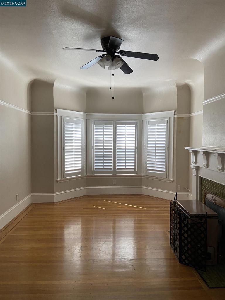 1630 1634 Hyde St Property Photo 25