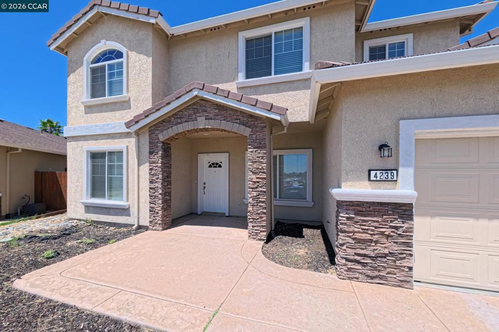 4239 Clay Creek Way Property Photo 1
