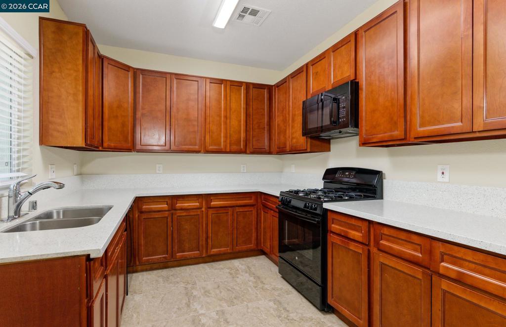 4239 Clay Creek Way Property Photo 4