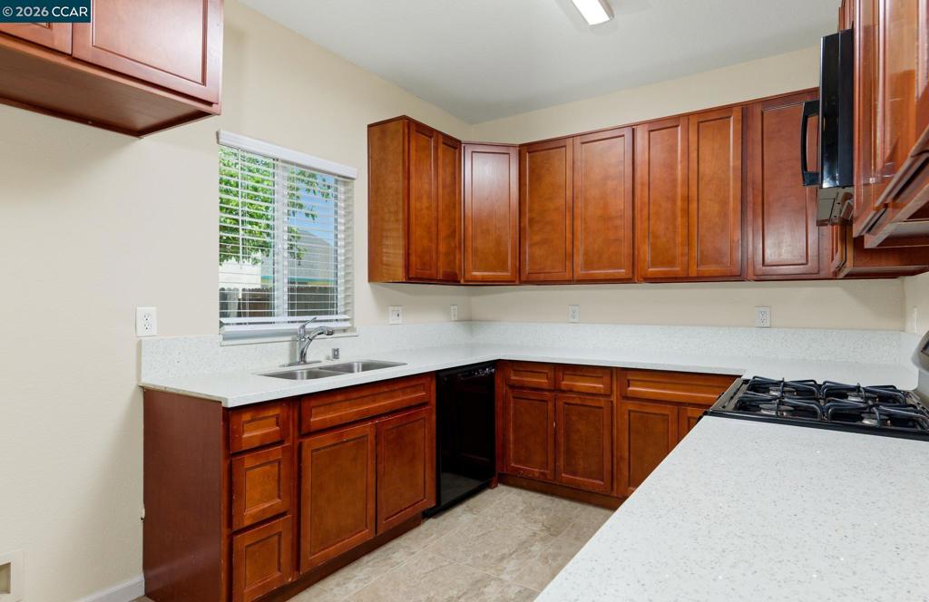 4239 Clay Creek Way Property Photo 5
