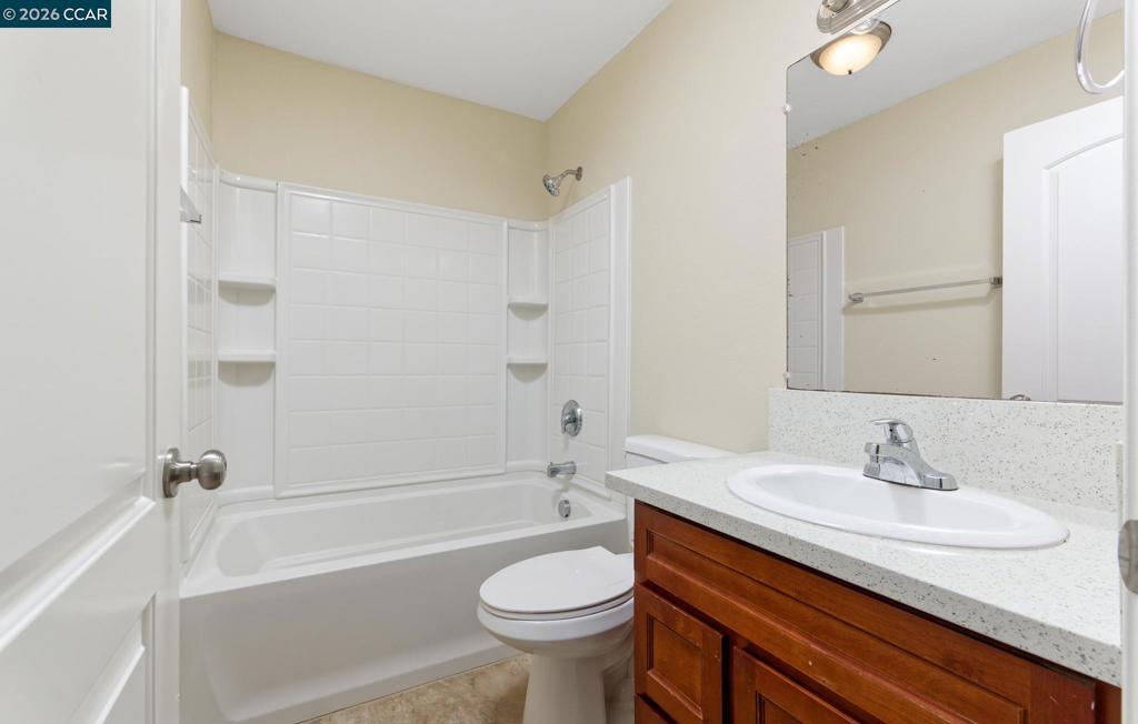 4239 Clay Creek Way Property Photo 9