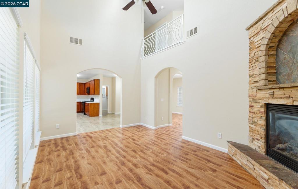 4239 Clay Creek Way Property Photo 12