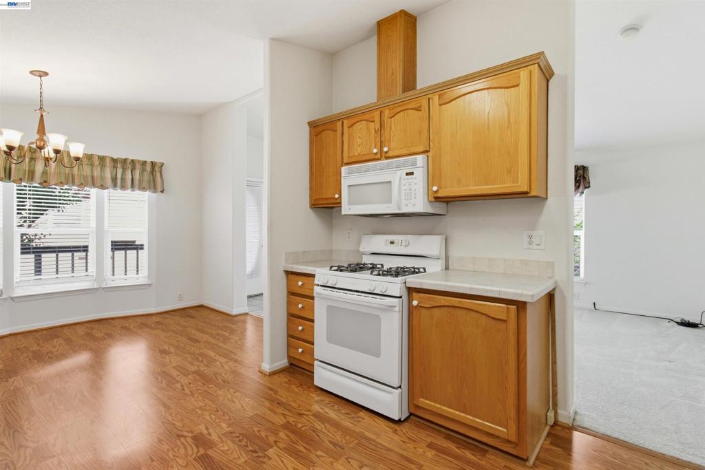 3263 Vineyard Ave Property Photo 12