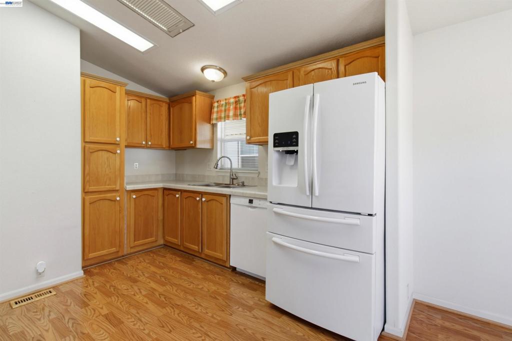 3263 Vineyard Ave Property Photo 13