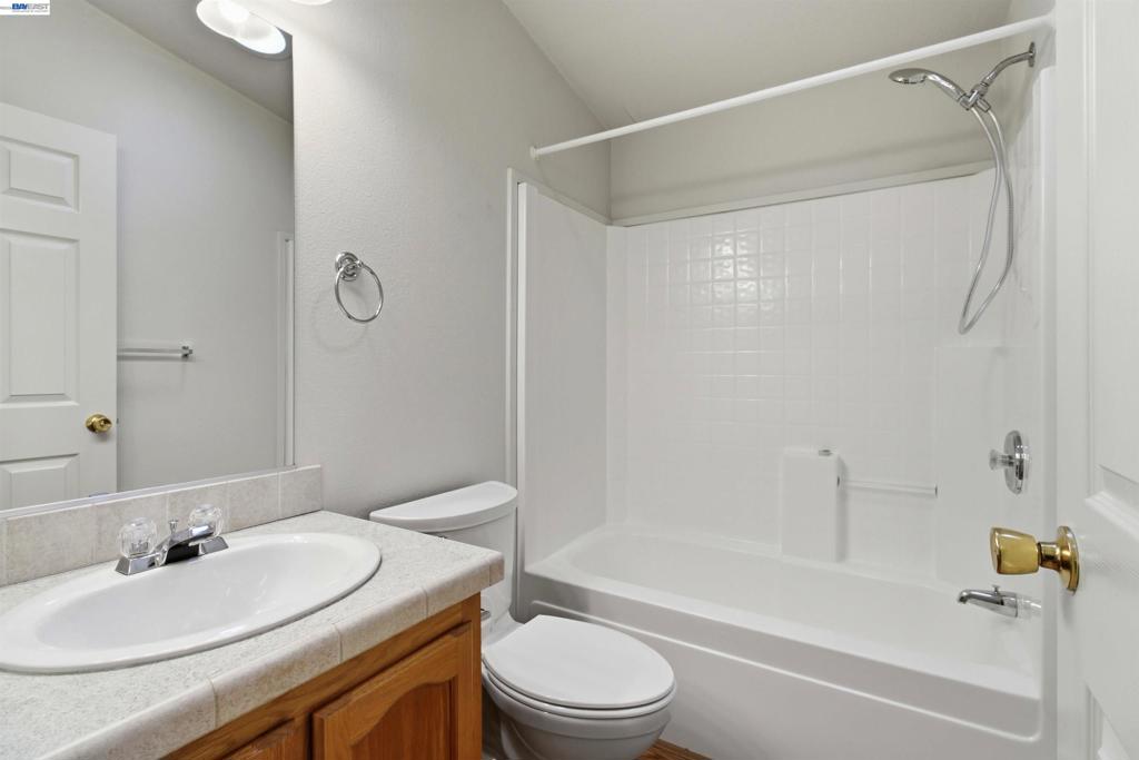 3263 Vineyard Ave Property Photo 15