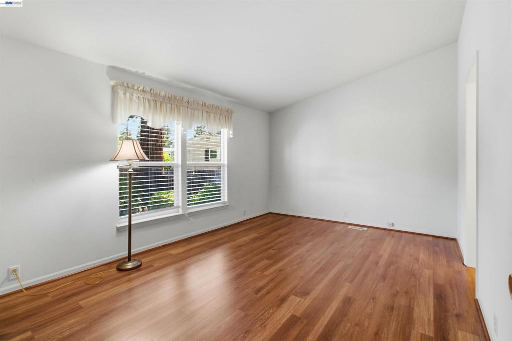 3263 Vineyard Ave Property Photo 22