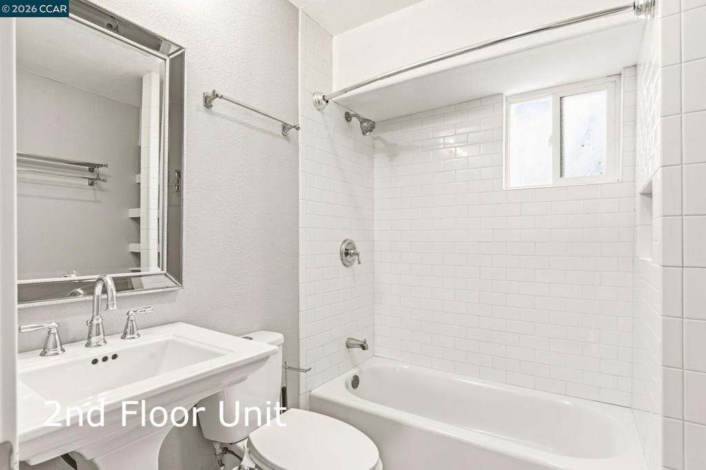 557 43rd St Property Photo 43