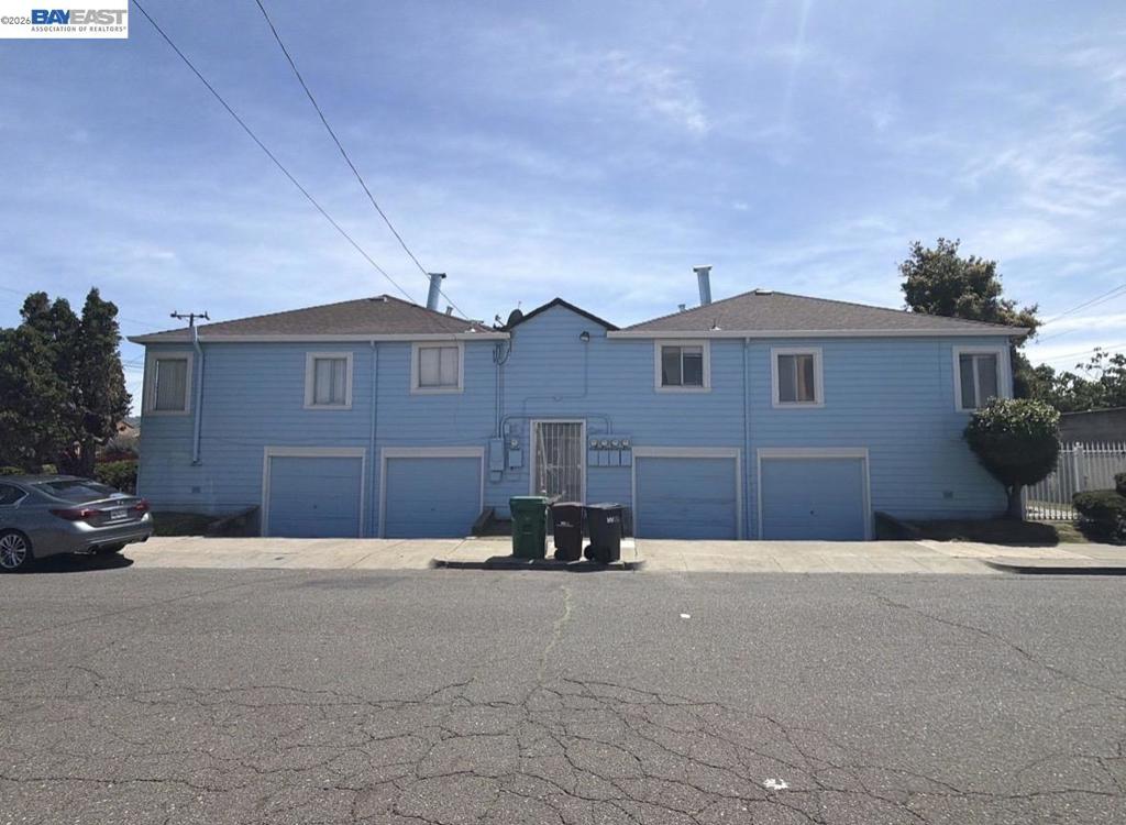 1602 103rd Ave Property Photo 1