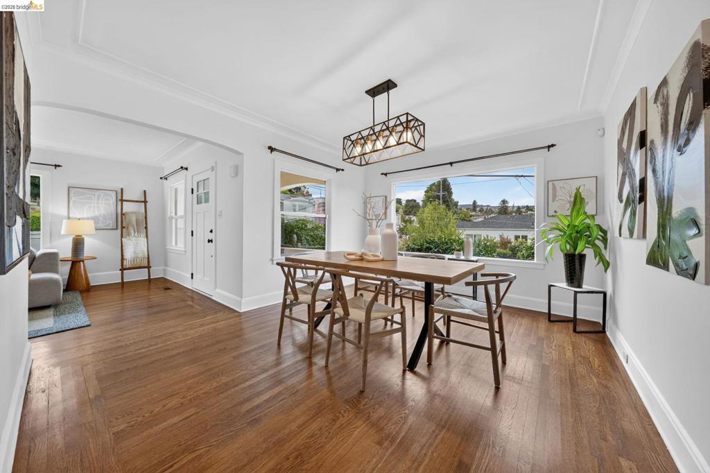 2760 Best Ave Property Photo 17