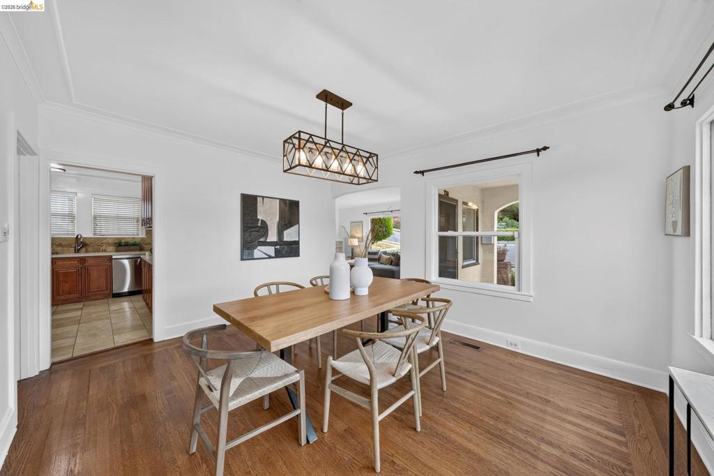 2760 Best Ave Property Photo 20