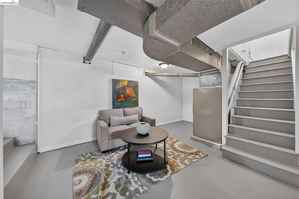 2760 Best Ave Property Photo 22
