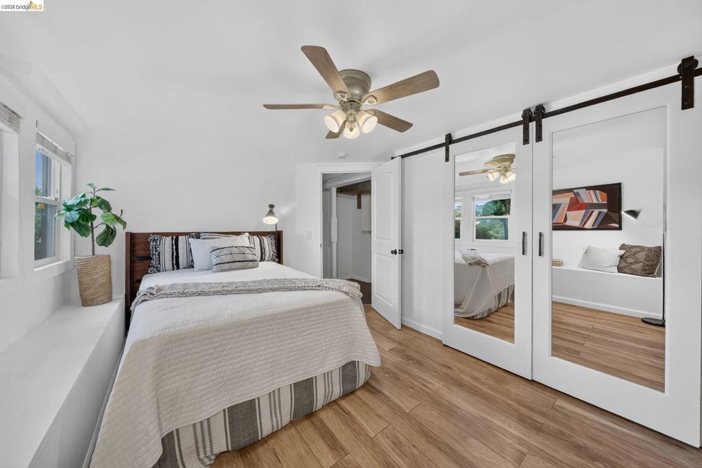 2760 Best Ave Property Photo 27