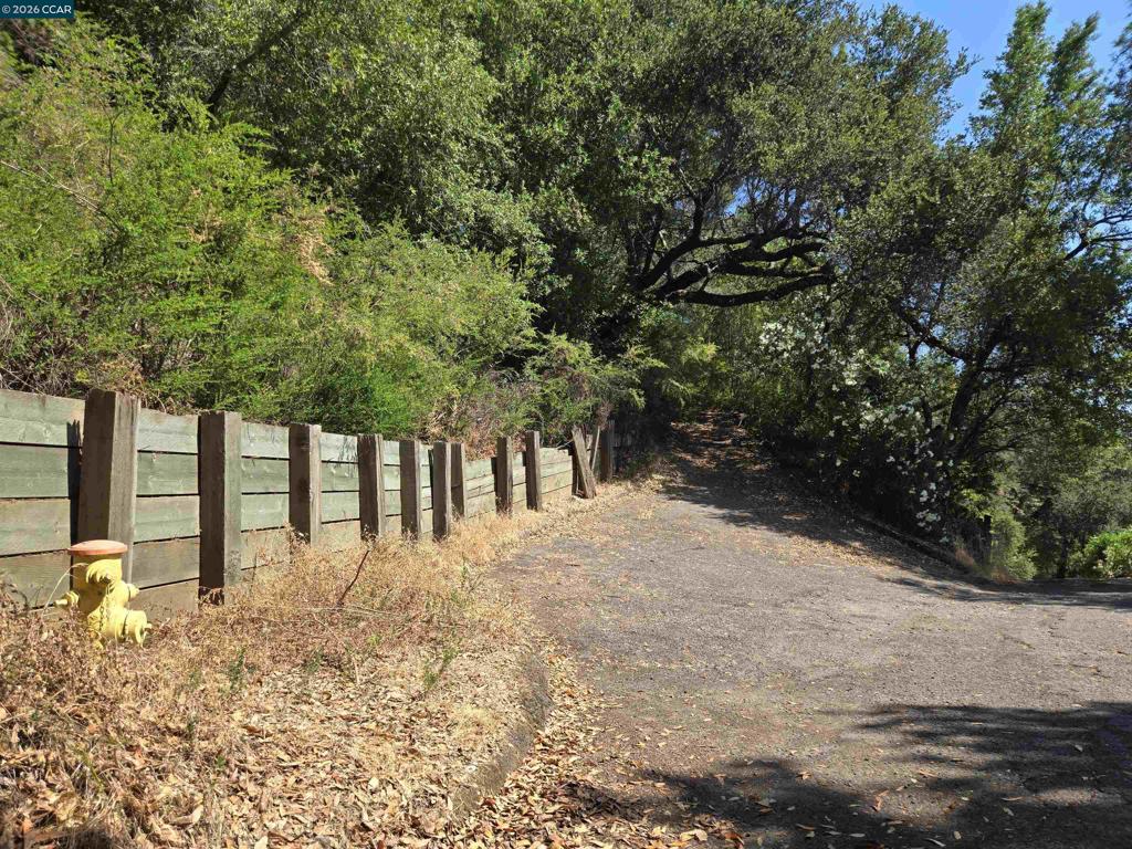 100 Black Log Rd Property Photo 5