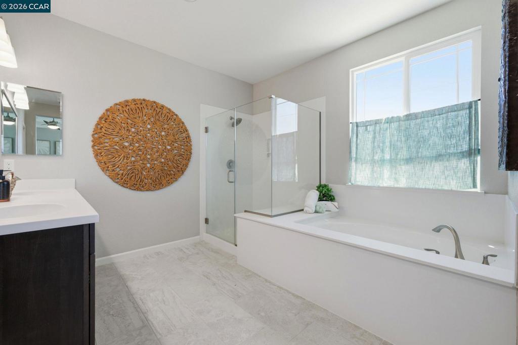 3140 Filbert St Property Photo 14