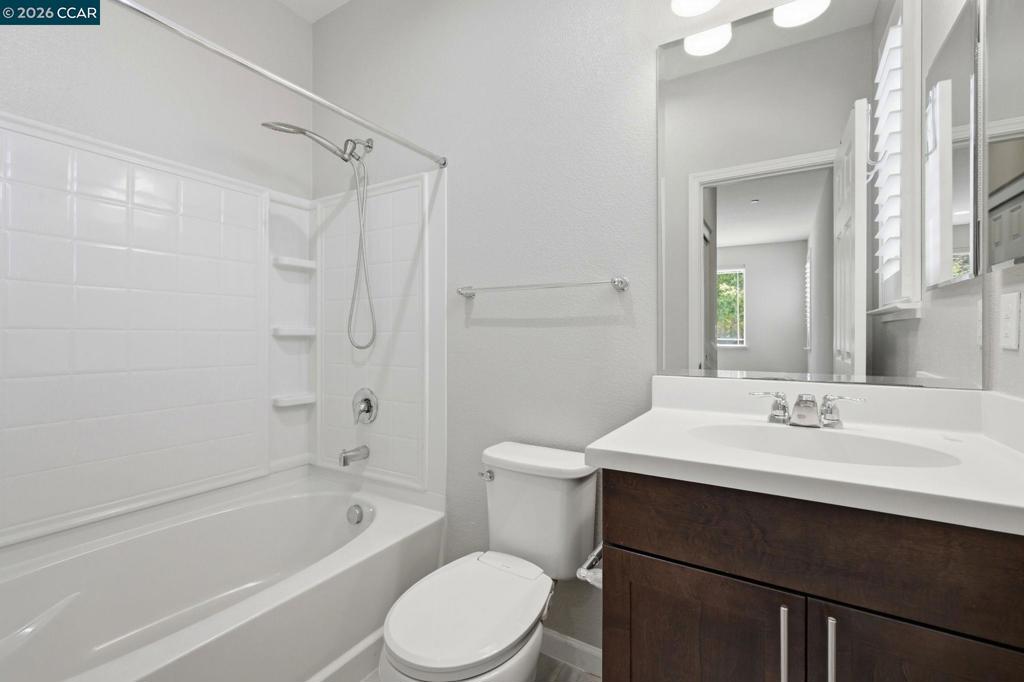 3140 Filbert St Property Photo 15