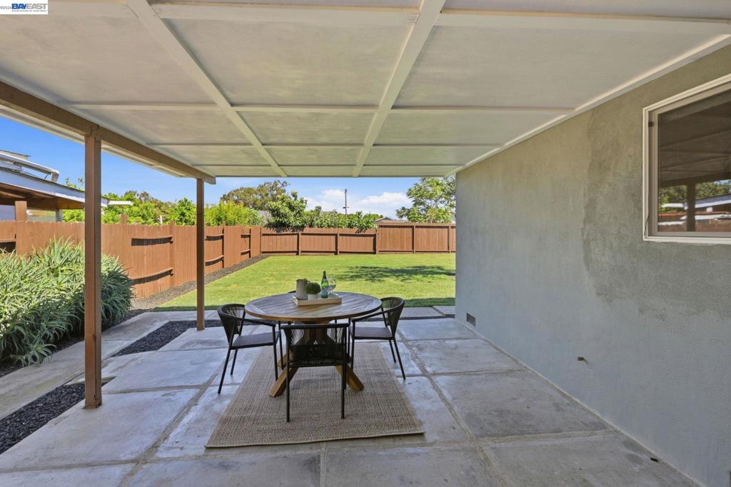 6684 Graham Ave Property Photo 25