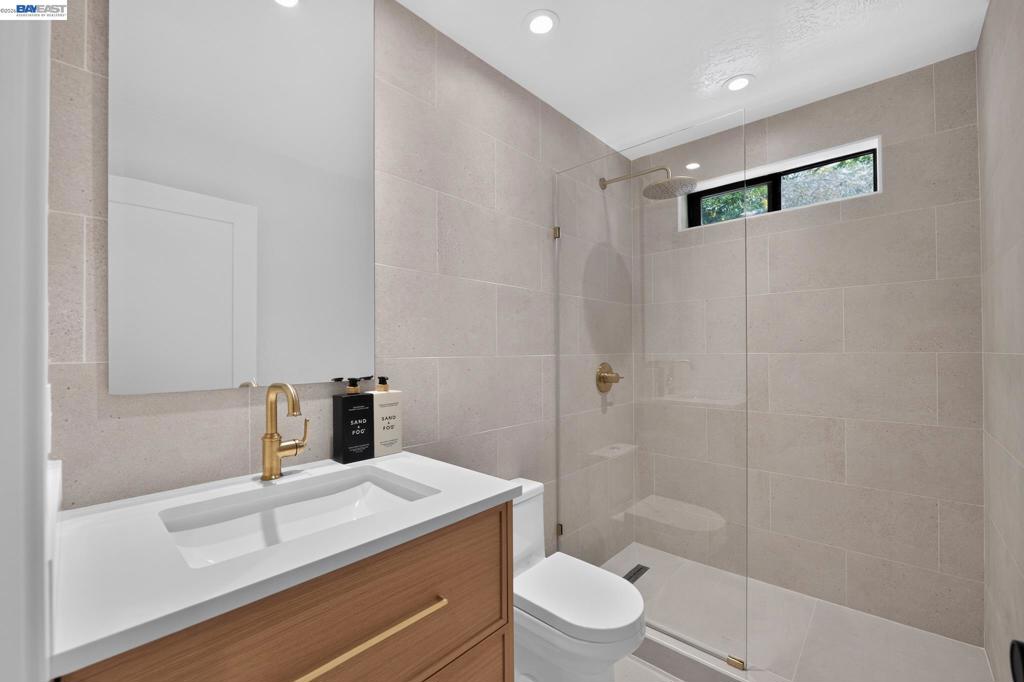 23884 Madeiros Ave Property Photo 34