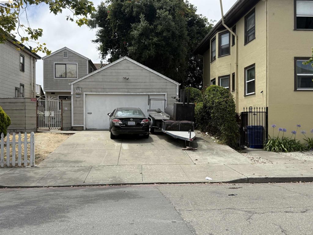 1119 16th St Property Photo 1
