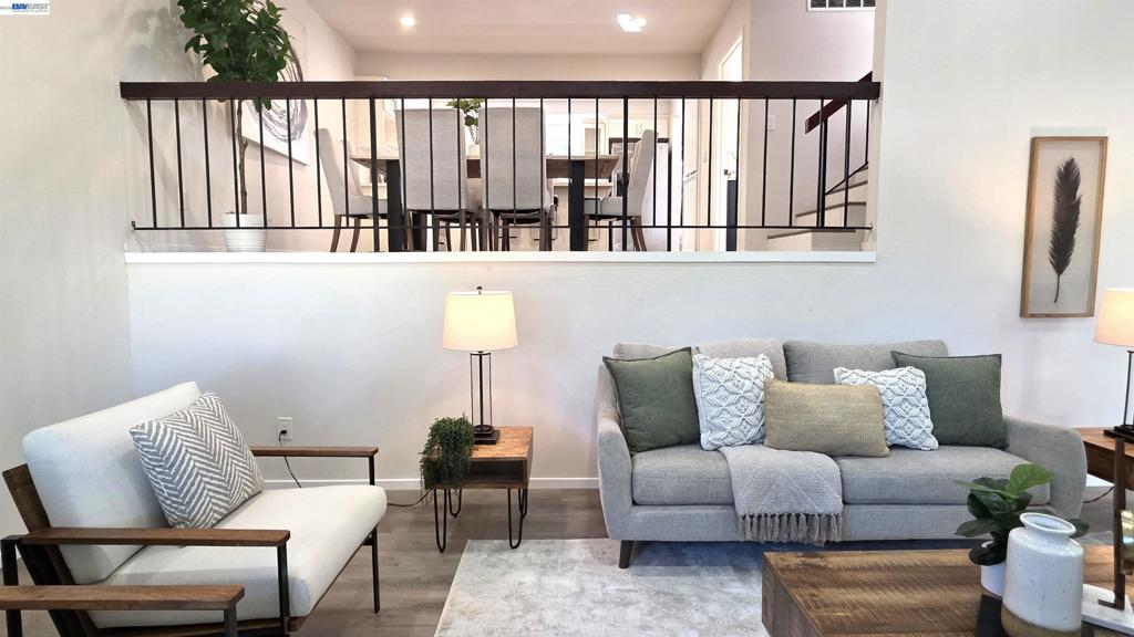 37856 Bright Cmn Property Photo 1