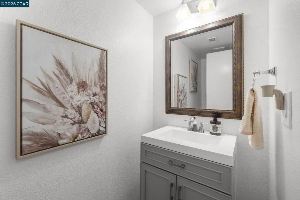1002 Pinehurst Ct Property Photo 15