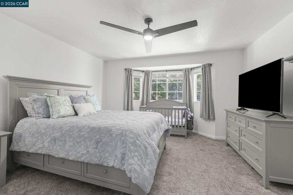 1002 Pinehurst Ct Property Photo 16
