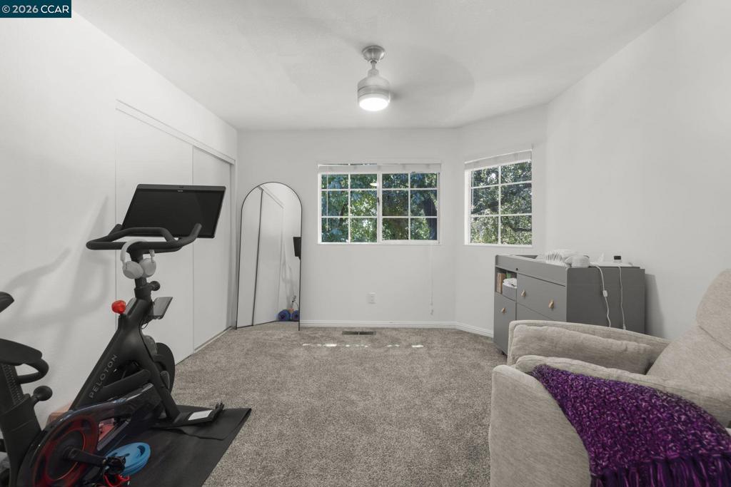 1002 Pinehurst Ct Property Photo 27