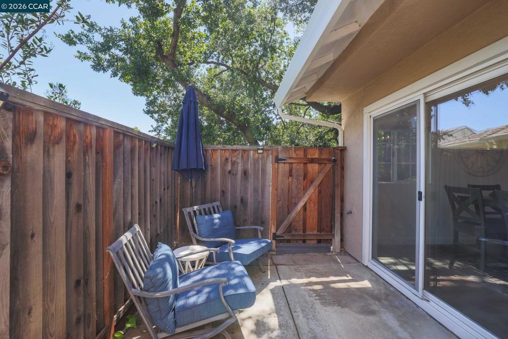 1002 Pinehurst Ct Property Photo 30