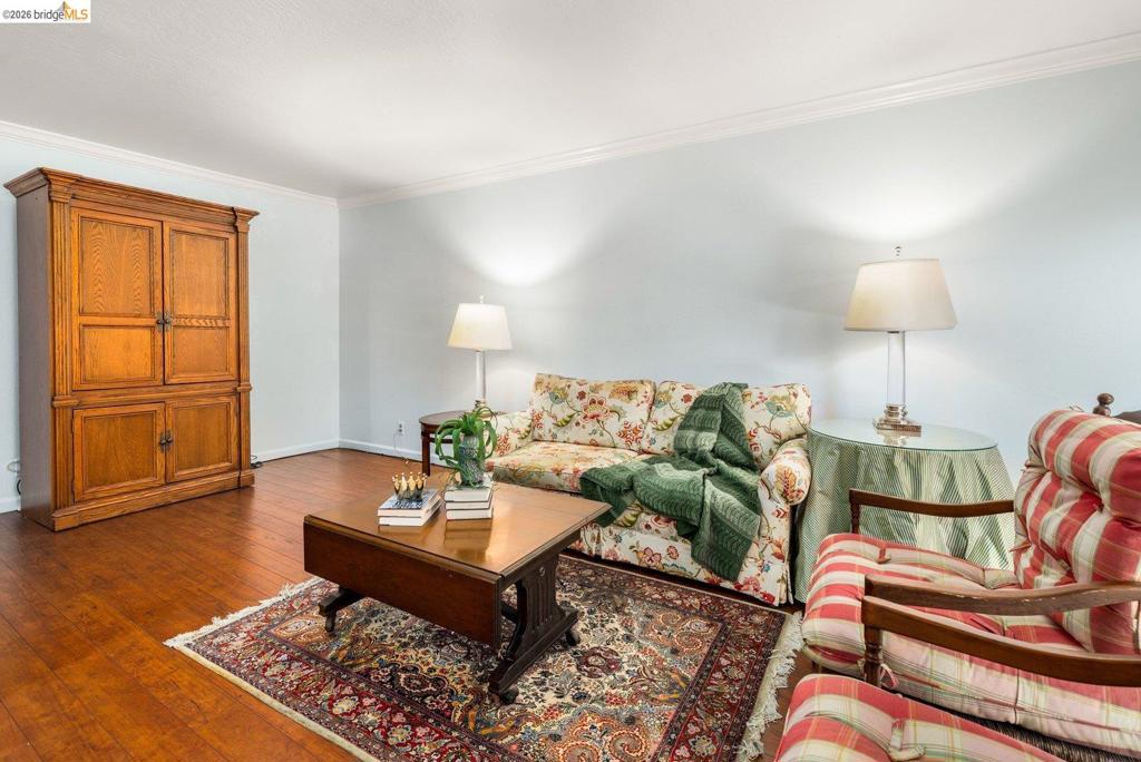 551 Jean St 309 Property Photo 5
