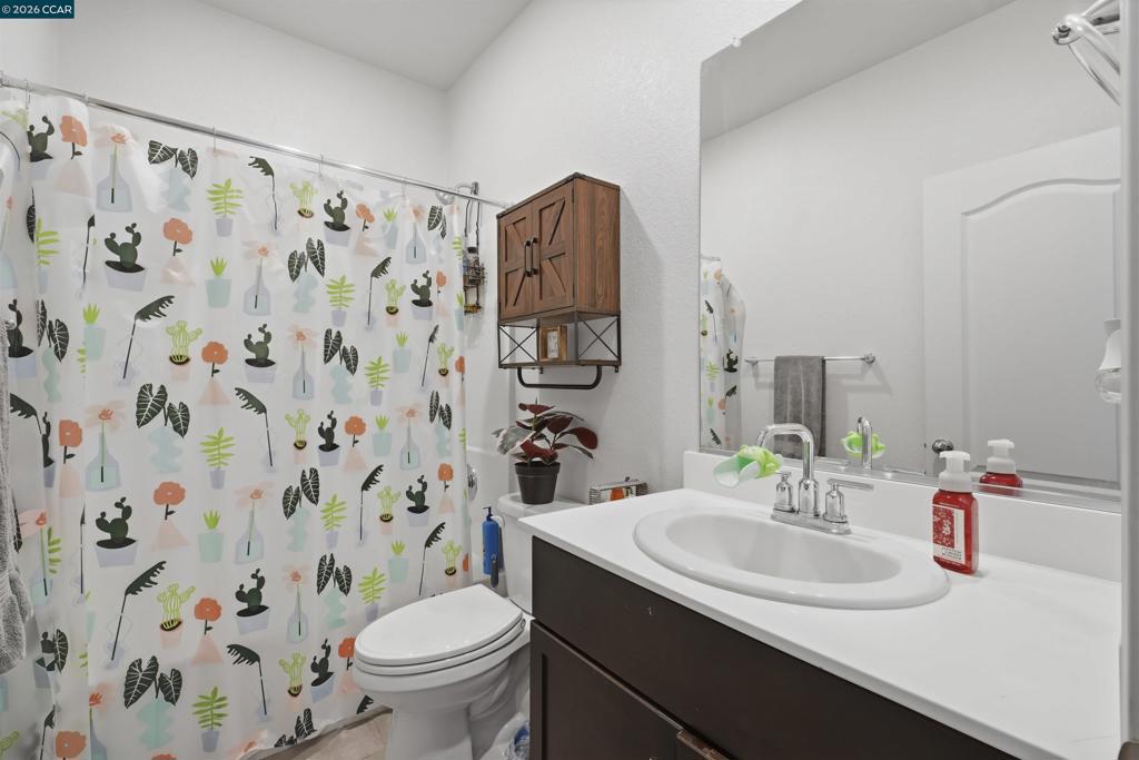 1655 Apricot Ct Property Photo 18