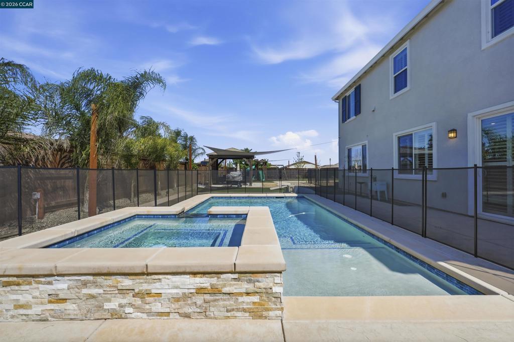 1655 Apricot Ct Property Photo 49