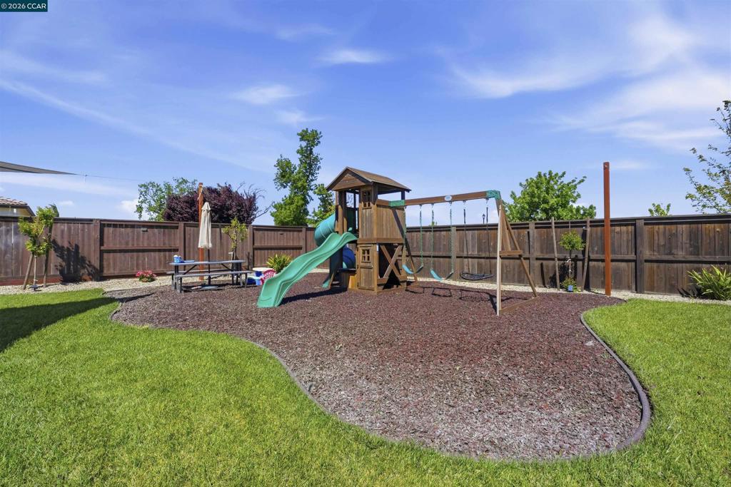 1655 Apricot Ct Property Photo 64