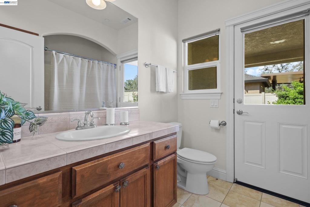 2110 Cadjew St Property Photo 41
