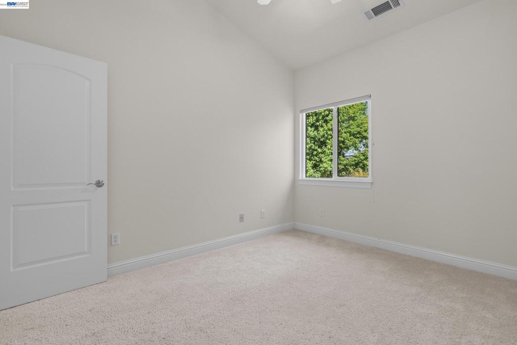 2110 Cadjew St Property Photo 48