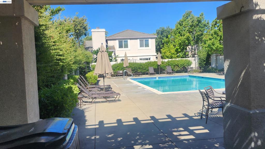 2042 Dahlia Cmn Property Photo 62