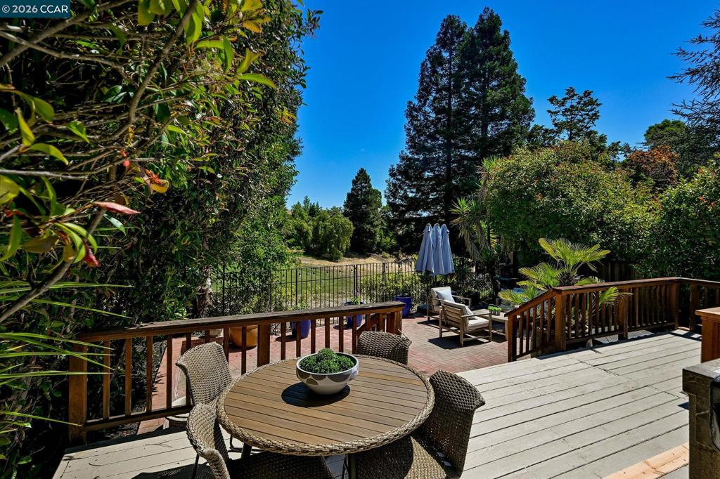 1336 Canyon Side Ave Property Photo 28