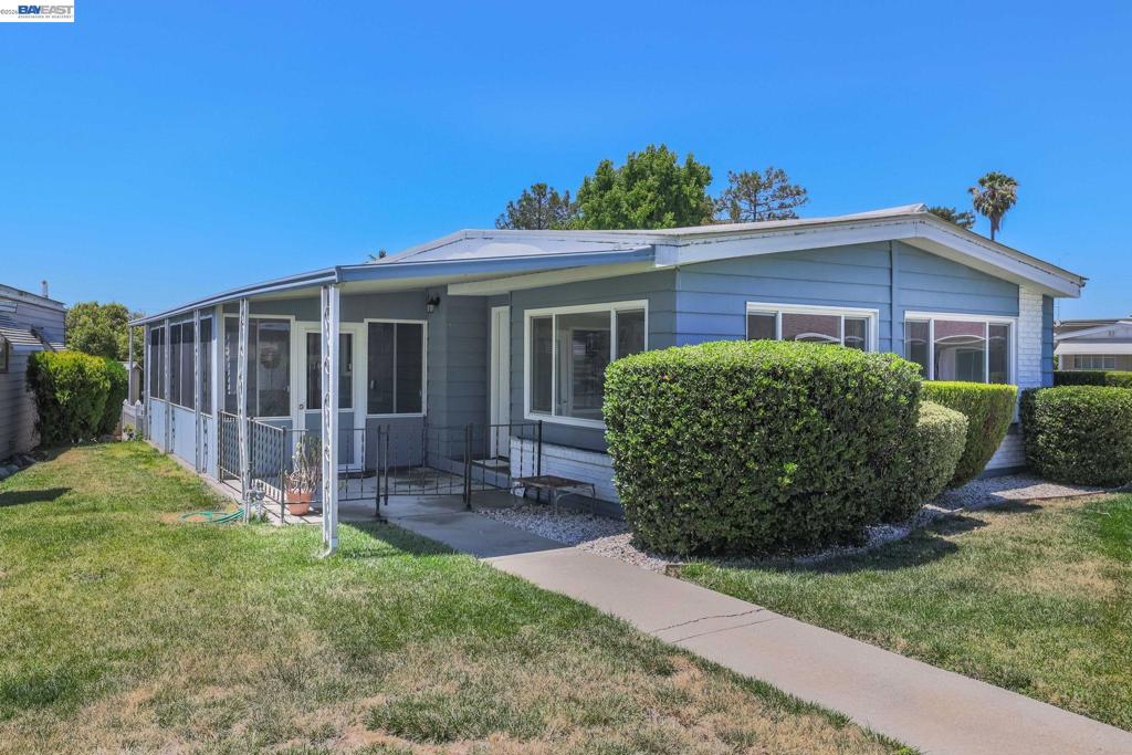 1029 Peralta Property Photo 1