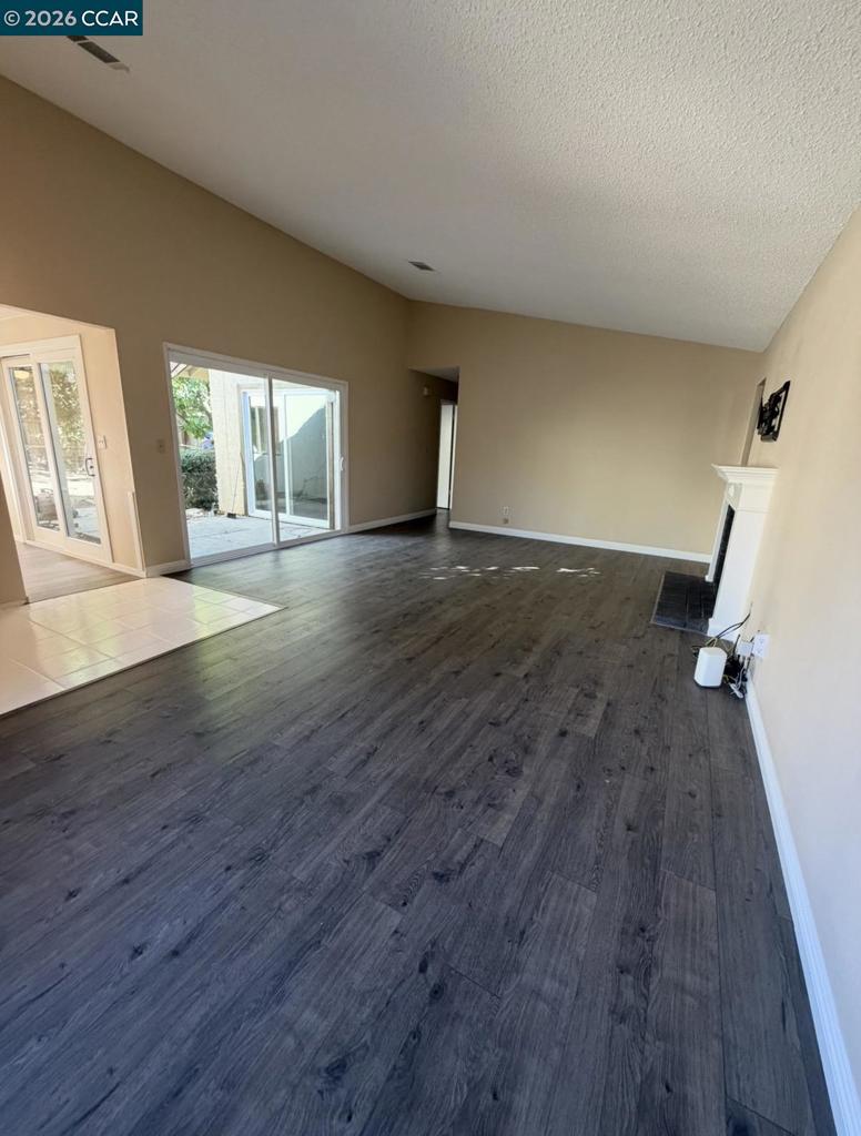 4364 Via Dora Dr Property Photo 5