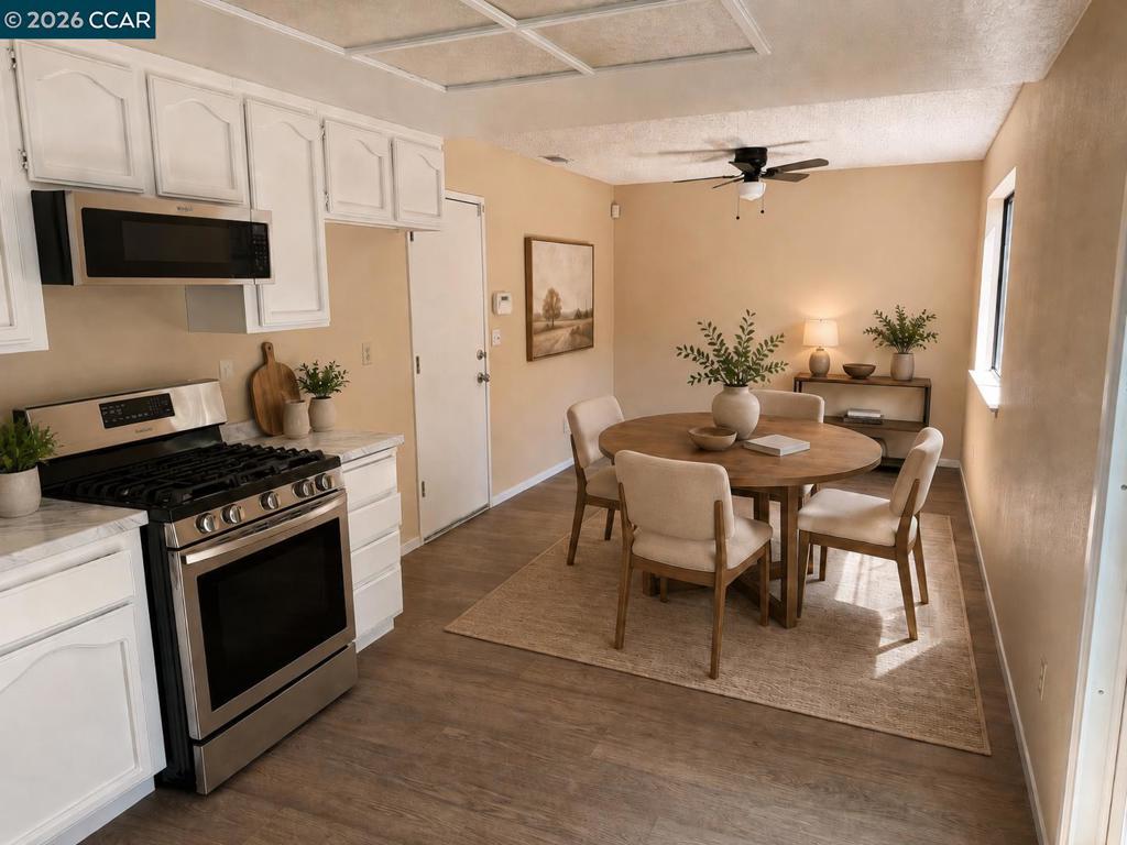 4364 Via Dora Dr Property Photo 8