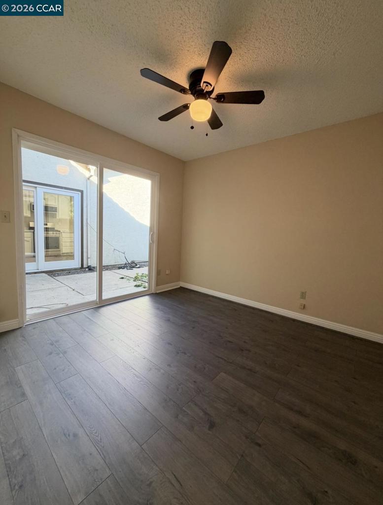 4364 Via Dora Dr Property Photo 13
