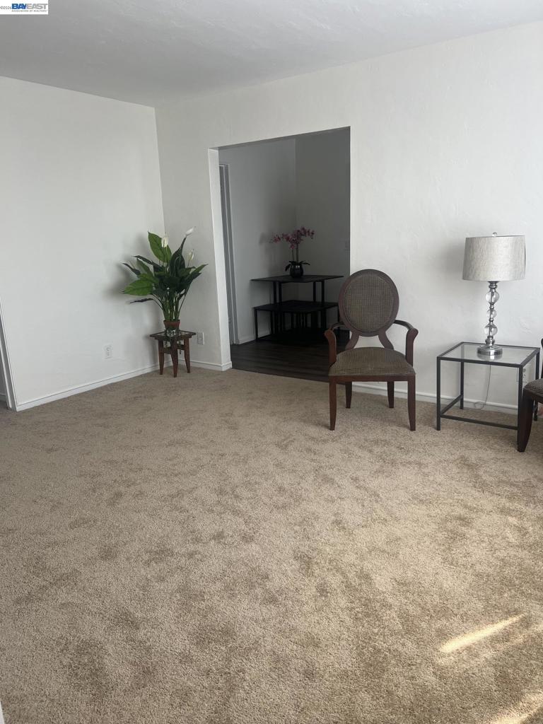 764 Pierce St Property Photo 3