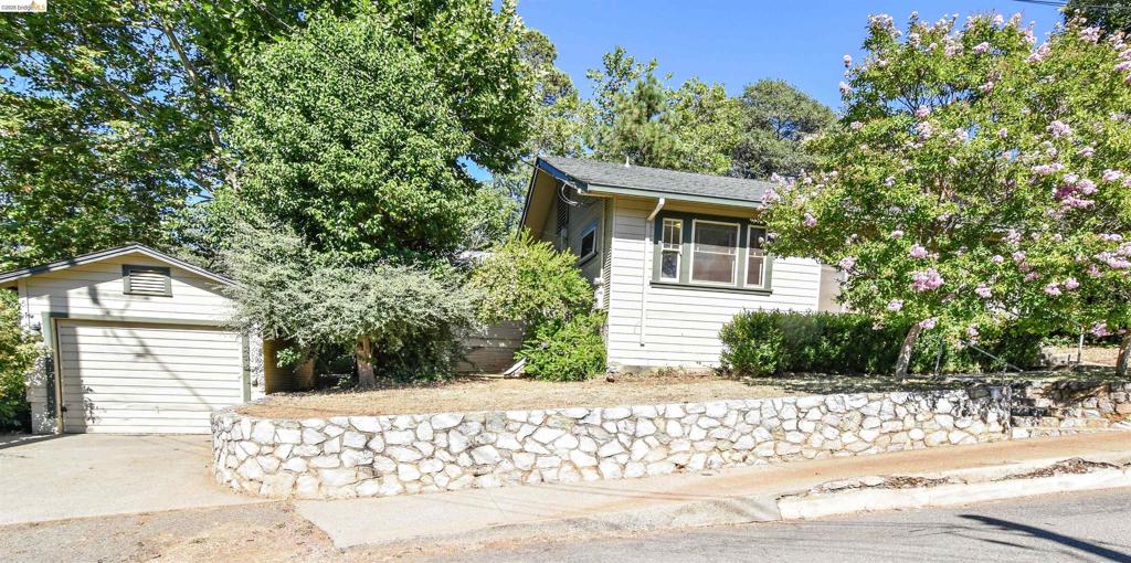 541 S Shepherd St Property Photo 37