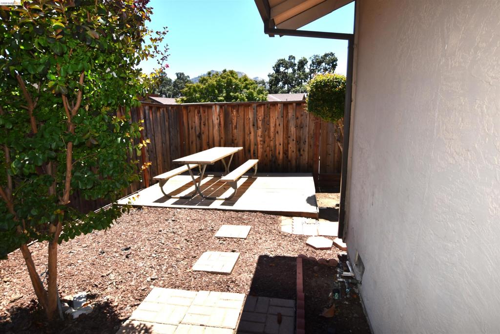 5551 Guadalupe Ct Property Photo 1